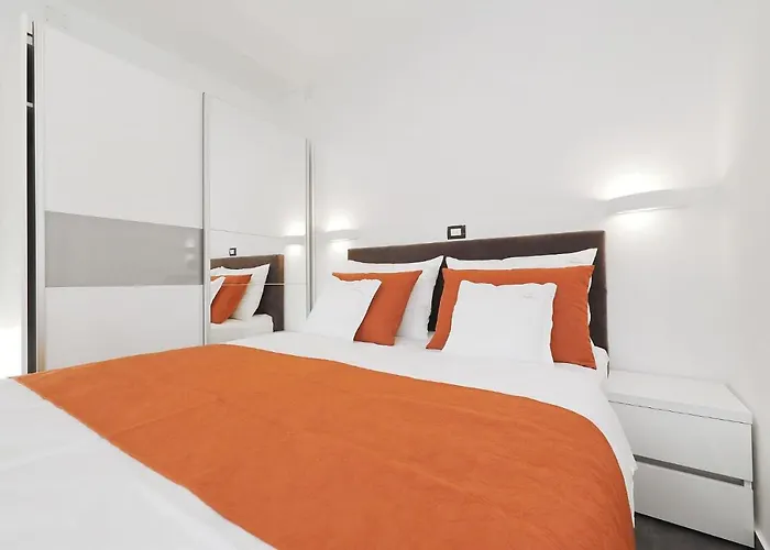 Adrian Вилла Sikovo